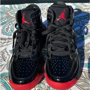 Air Jordan 270 Patent Bred Size 6.5Y or 8 in Woman’s